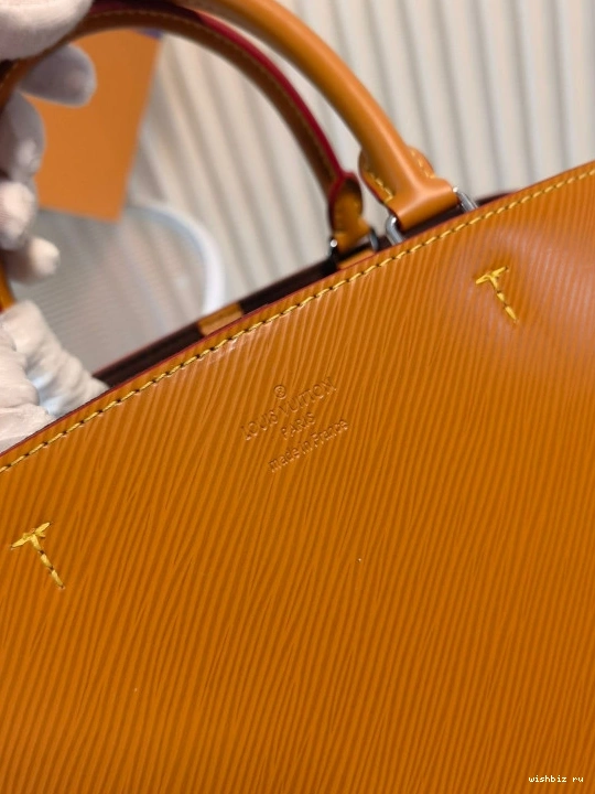 WIS VUITTON MM TOTE MARELLE LOUIS 0809